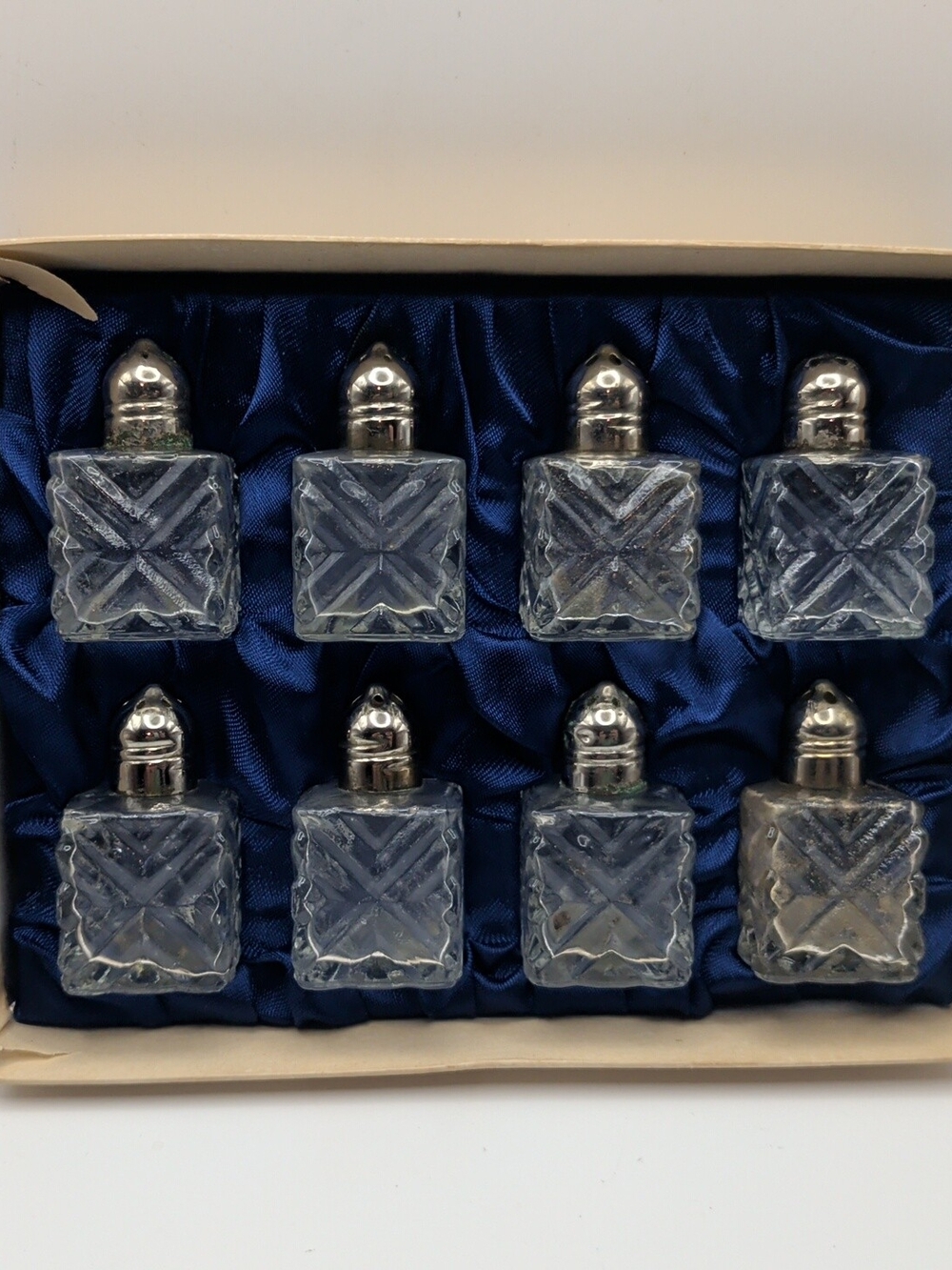 Vintage Leonard Crystal Set Of 8 Miniature Salt & pepper Shakers Wedding (E)